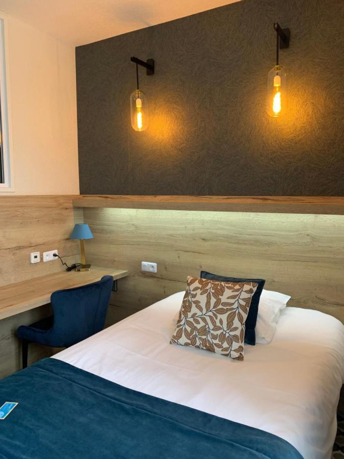 Hotel Ambassadeur - Port De Plaisance 3*