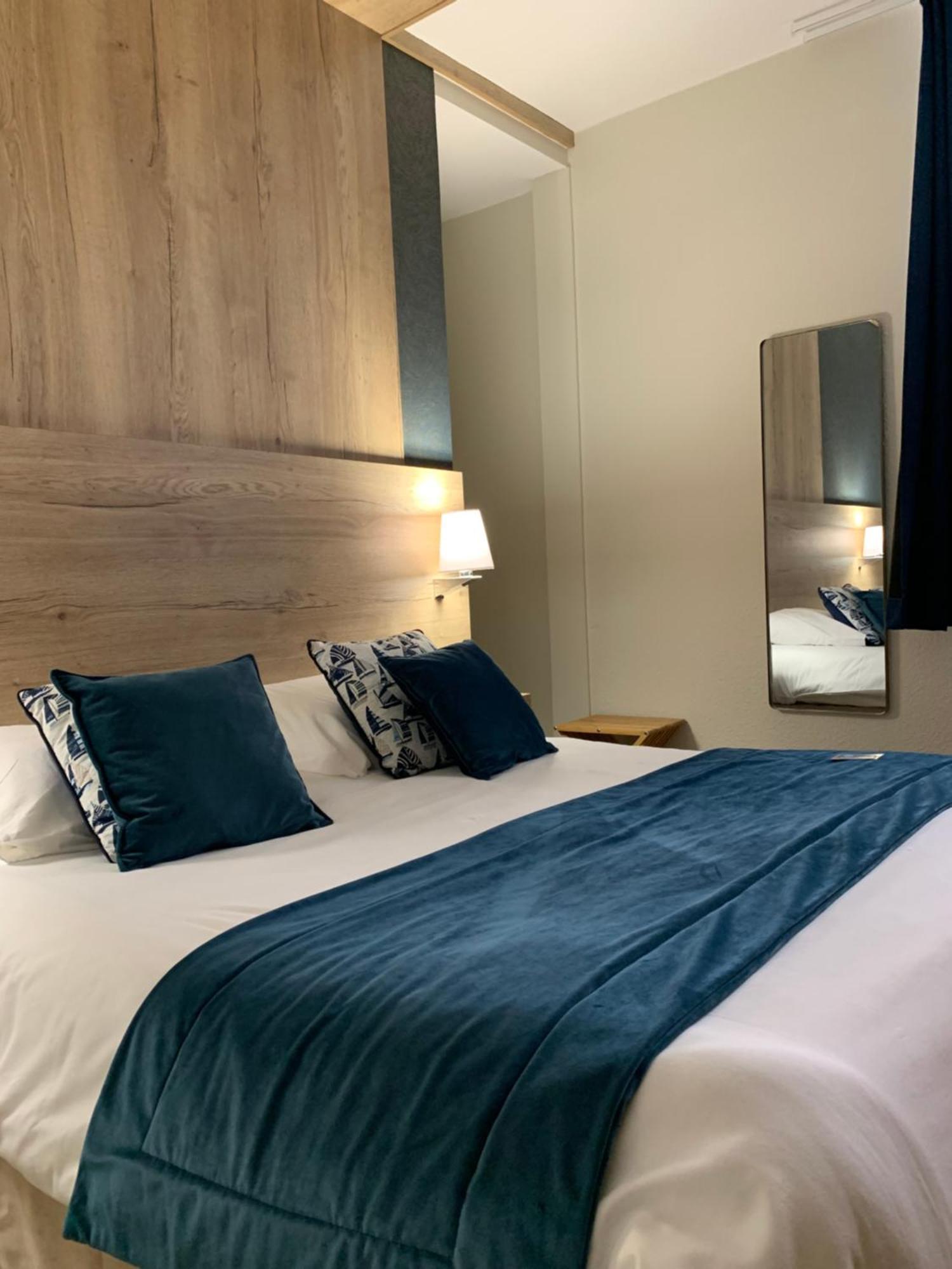 Ambassadeur - Port De Plaisance 3*