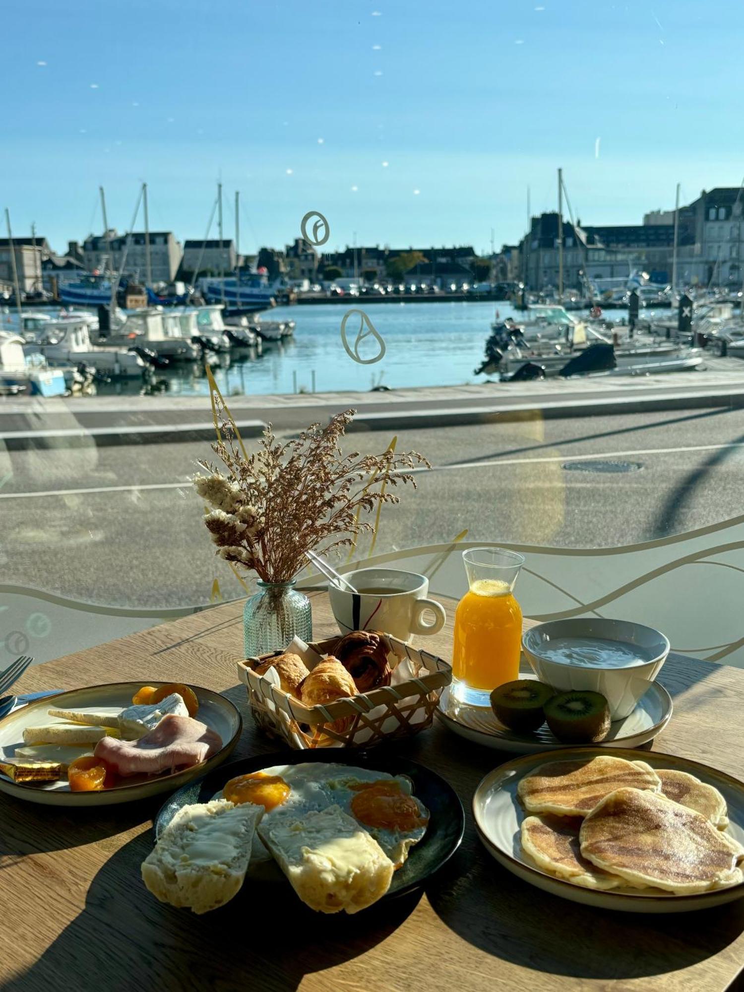 Ambassadeur - Port De Plaisance 3*
