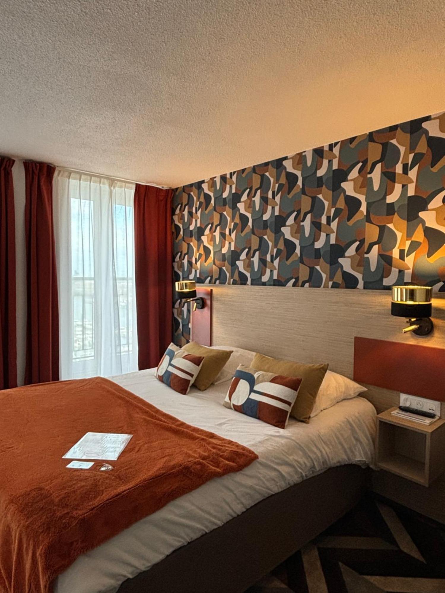 Hotel Ambassadeur - Port De Plaisance