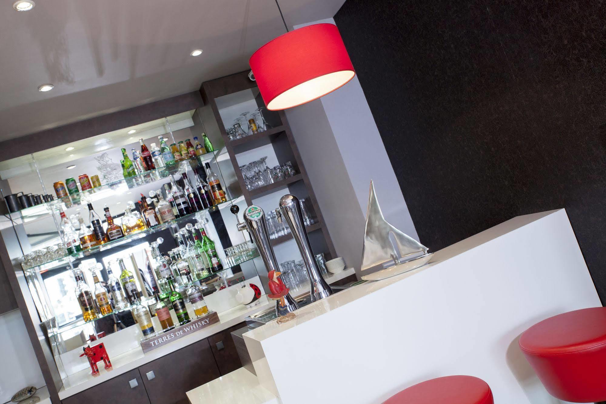 Ambassadeur - Port De Plaisance 3*